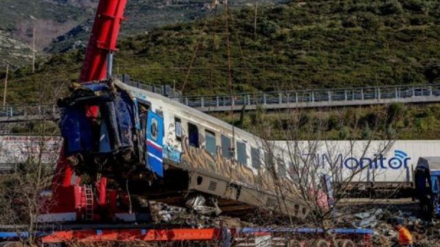 Δίωξη κατά της Προέδρου της ΡΑΣ και στελεχών της Πυροσβεστικής για το δυστύχημα στα Τέμπη