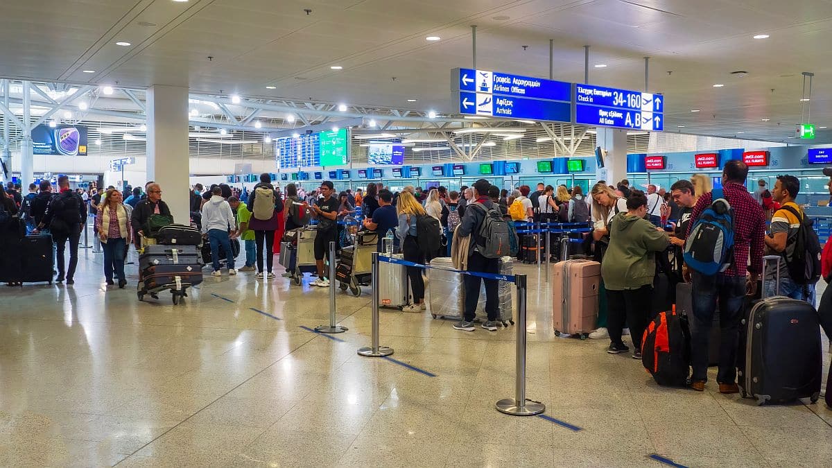 Σοβαρό επεισόδιο με πρωταγωνιστή τέως υπουργό στο «Ελευθέριος Βενιζέλος» – Ο τσαμπουκάς και οι απειλές στους εργαζόμενους και την ασφάλεια