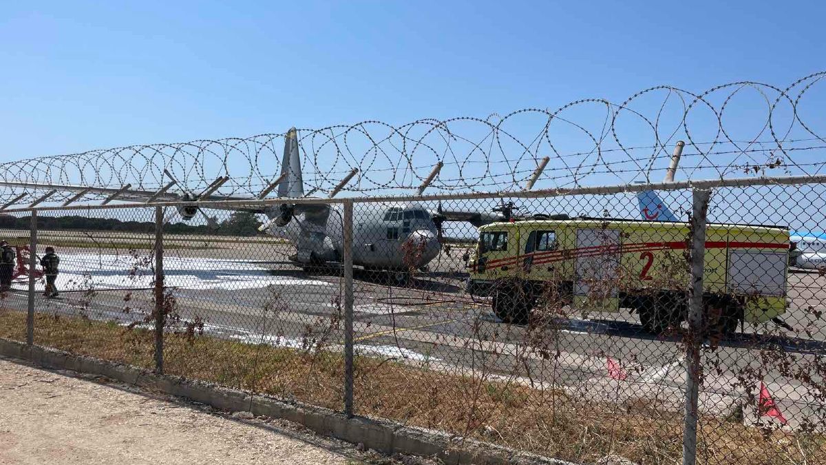 Κεφαλονιά: Ατύχημα με αεροσκάφος C-130 στο αεροδρόμιο – Το φτερό του προσέκρουσε σε πυλώνα
