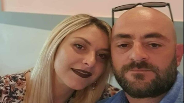 Γυναικοκτονία στην Αμφιλοχία: «Άμα δεν έρθεις, θα σκοτώσω το κοριτσάκι μας…» – Η ανάρτηση της Αρετής λίγες ώρες πριν τη δολοφονήσει ο 42χρονος