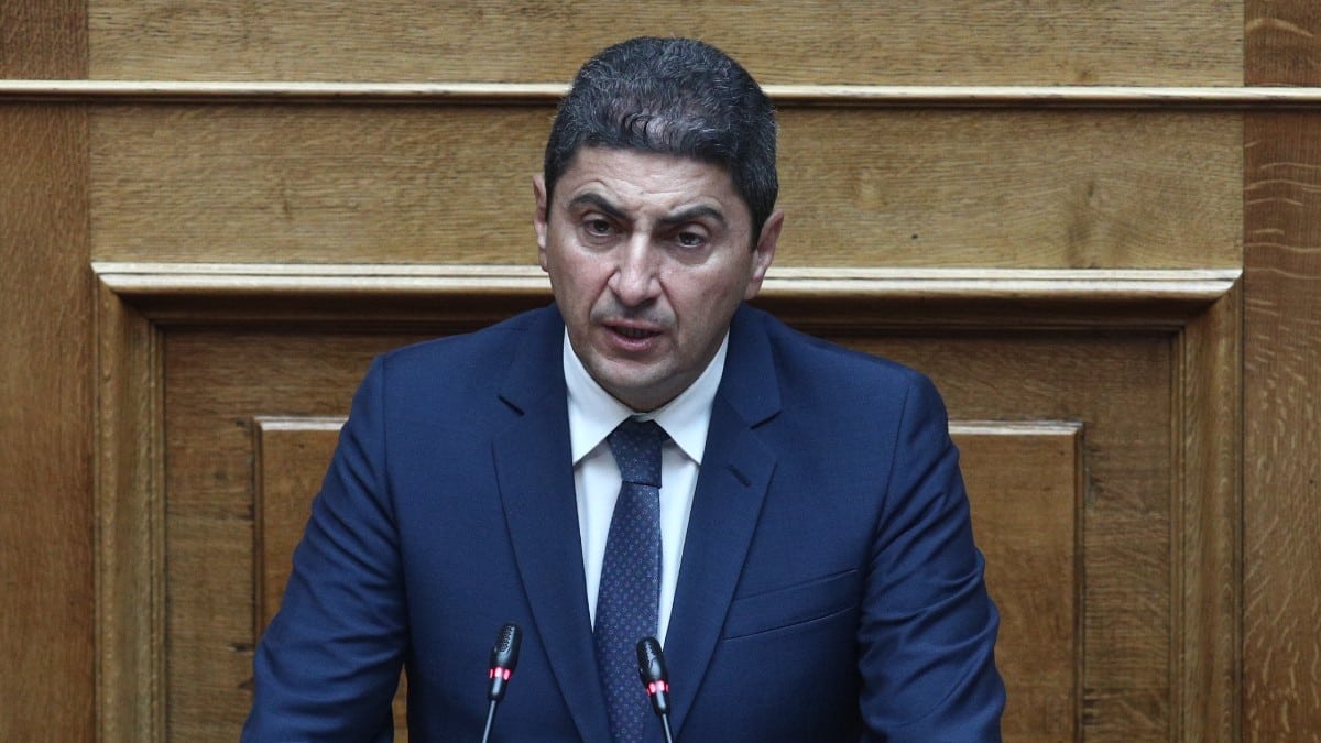 «Μπλόκο» παντού για τον Λευτέρη Αυγενάκη: Αποκλείστηκε και από τις συνεδριάσεις της Βουλής – Δεν παραδίδει την έδρα