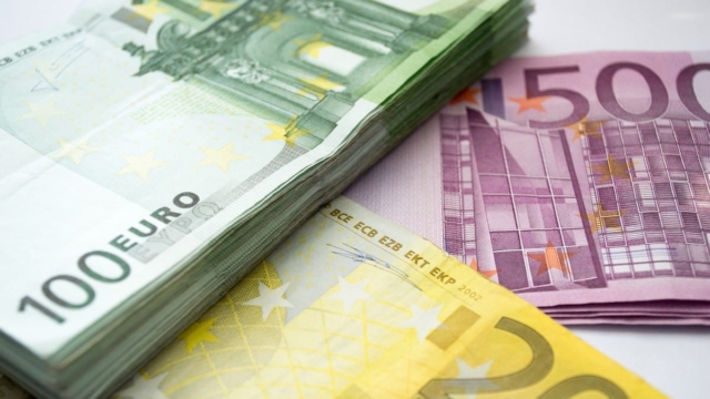 «Βόμβα» με σκάνδαλο στην Καρδίτσα: Έδωσαν επιδόματα σε πάνω από 2.000 άτομα και είπαν πως έχασαν τα δικαιολογητικά στον Ιανό (video)