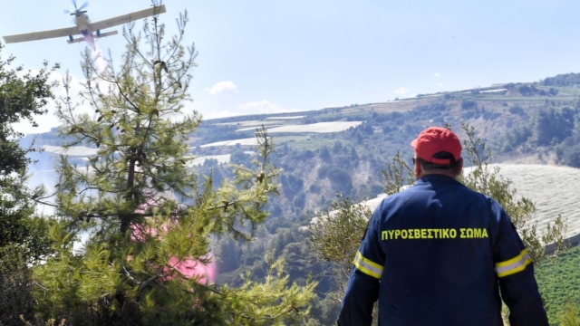 Συναγερμός στην Πυροσβεστική: Φωτιά στο Λαύριο – Ήχησε το 112