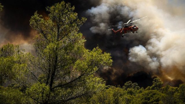 Πυρκαγιά στο Παλαιόκαστρο Λάρισας
