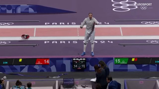 Ολυμπιακοί Αγώνες 2024: Απίστευτες σκηνές με Γεωργιανό αθλητή της ξιφασκίας να είναι έξαλλος λόγω της διαιτησίας (video)
