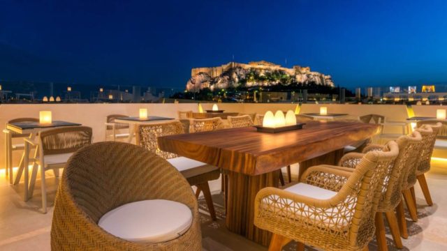 10+1: Οι καλύτερες ταράτσες της Αθήνας για όλα τα γούστα!