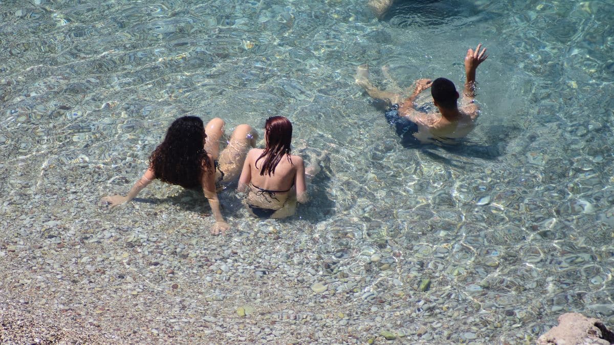 Καιρός σήμερα 7/7: Αυξημένη θερμοκρασία και ισχυρότεροι άνεμοι δημιουργούν επικίνδυνο «κοκτέιλ» για πυρκαγιές – Ποιες περιοχές βρίσκονται σε επιφυλακή