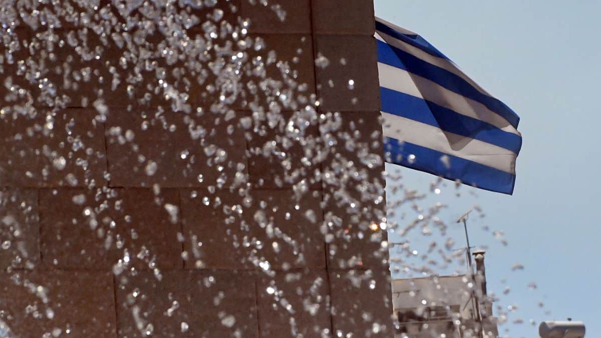 Καιρός σήμερα (18/07): Στον φούρνο η χώρα με 43αριά – Ποιες περιοχές θα βαρέσουν «κόκκινο»;