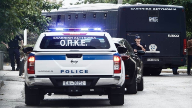 Στις ανακριτικές αρχές το κύκλωμα των εκβιαστών: Απολογούνται οι κατηγορούμενοι υπάλληλοι