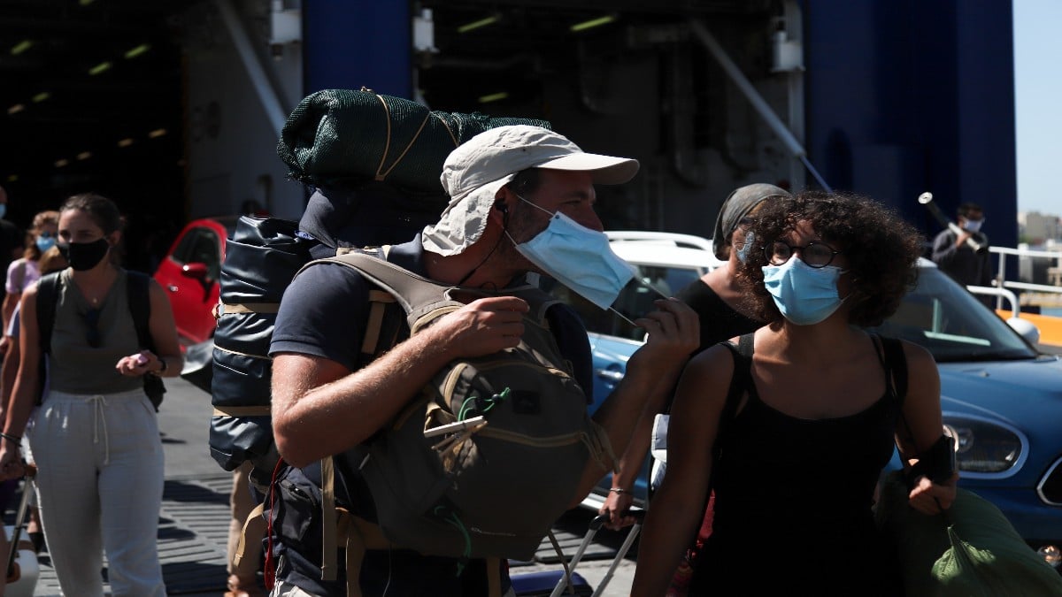«Θερίζει» ο κορωνοϊός εν μέσω καλοκαιριού: 788 νέες εισαγωγές και 35 θάνατοι την τελευταία εβδομάδα