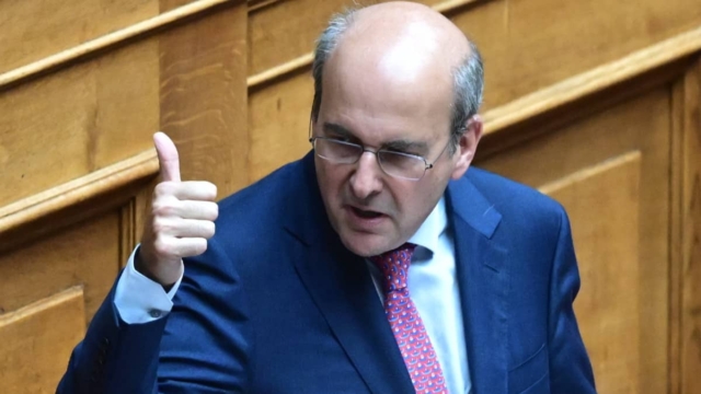 Θρίλερ με τις φορολογικές δηλώσεις 2024: Αγωνία για χιλιάδες πολίτες – Απαντήσεις Χατζηδάκη για την παράταση (video)