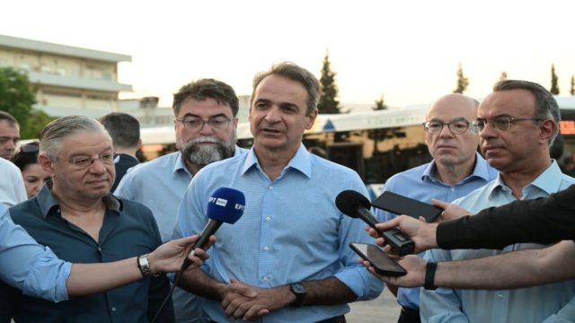 Κυριάκος Μητσοτάκης: Στο αμαξοστάσιο ΟΣΥ βρέθηκε ο πρωθυπουργός – 900 καινούργια λεωφορεία θα κυκλοφορήσουν μέχρι το τέλος του 2025