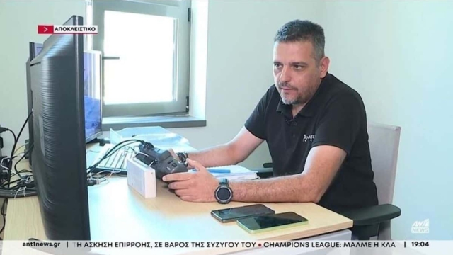 Μεγαλείο ψυχής: Γλίτωσε την τελευταία στιγμή από την φωτιά στο Μάτι και πλέον βοηθάει την Πυροσβεστική