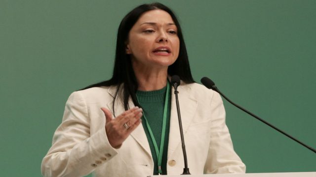 Νάντια Γιαννακοπούλου: «Θα είμαι υποψήφια πρόεδρος του ΠΑΣΟΚ»