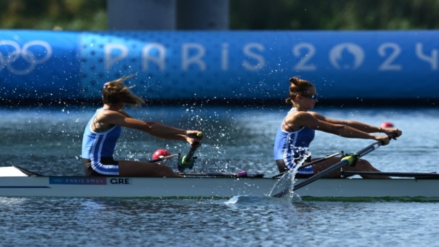 Ολυμπιακοί Αγώνες 2024: Προκρίθηκαν στα ημιτελικά της κωπηλασίας Μπούρμπου και Αναστασιάδου