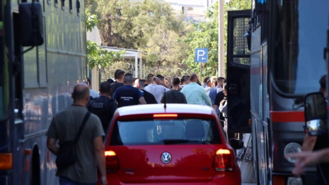 Μπράβοι – χούλιγκαν: Το επεισόδιο με τον Ιρανό σε γνωστό νυχτερινό κέντρο, ο «Μάικ» και ο «Ντένις ο Μολότοφ»