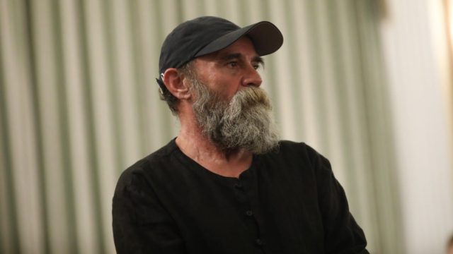 «Άλλος Άνθρωπος»: Για εγκληματική οργάνωση και ξέπλυμα κατηγορείται ο Πολυχρονόπουλος – Δίωξη σε βάρος του ίδιου, της μητέρας και του γαμπρού του