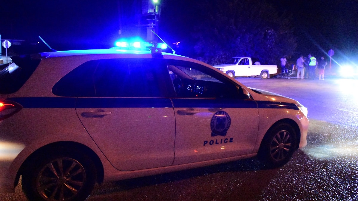 Πυροβολισμοί στο Ζεφύρι: Άνοιξαν πυρ σε μονοκατοικία μέσα από αυτοκίνητο – Βρέθηκαν 11 κάλυκες