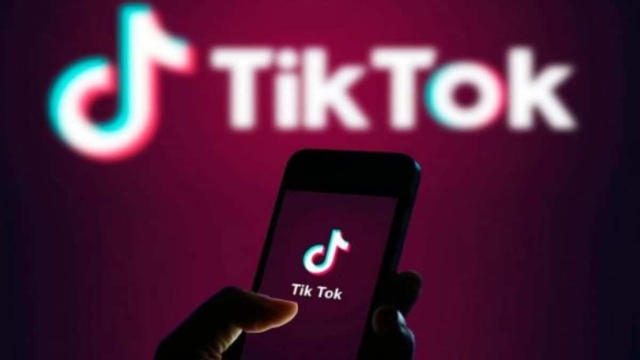 Αποτροπιασμός στην Αμαλιάδα: Yπόθεση revenge porn – «Ανέβασαν» στο Tik Tok γυμνό βίντεό της και της ζητούσαν λίτρα