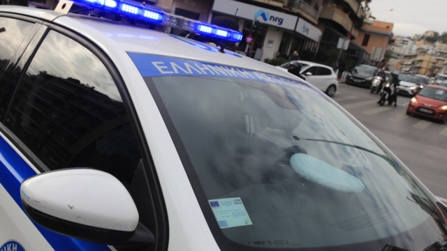 Συναγερμός στη Νέα Χαλκηδόνα: Τηλεφώνημα για βόμβα σε τράπεζα