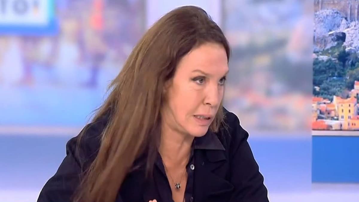 Σκηνές θρίλερ για τη Βάνα Μπάρμπα: «Πήγε να με πνίξει με το μαξιλάρι, δεν μπορούσα να αναπνεύσω…»
