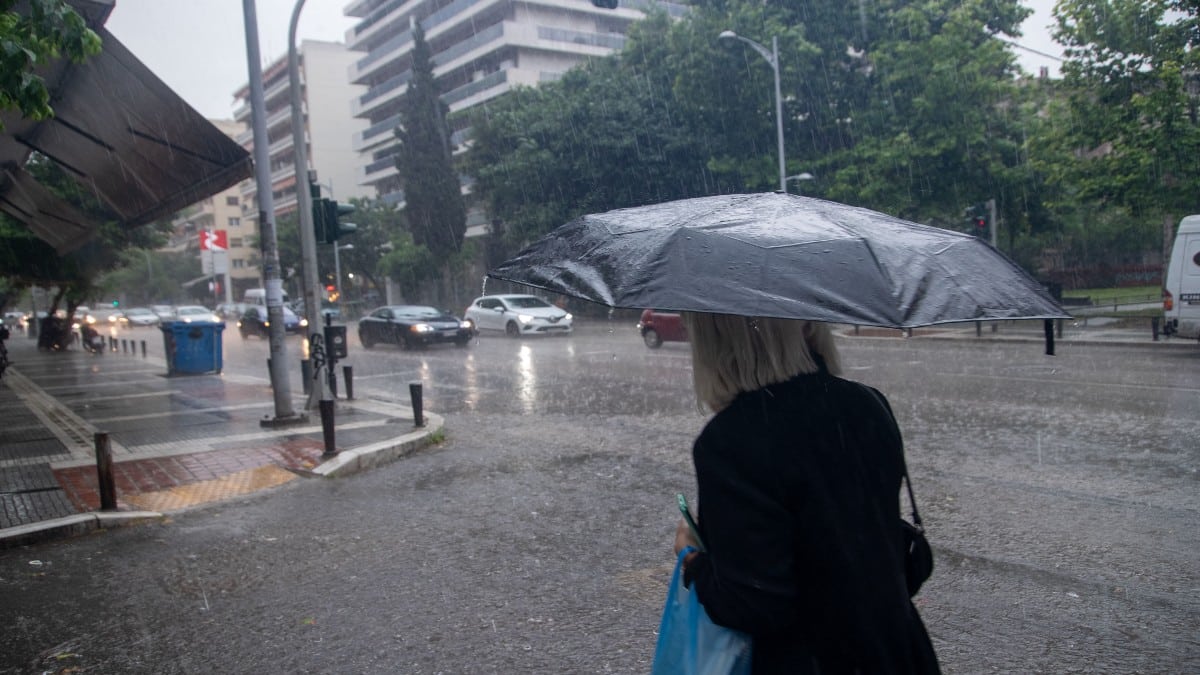 Καιρός σήμερα (29/8): Ξεκινά το τριήμερο αστάθειας με βροχές, καταιγίδες και κεραυνούς – Πώς θα επηρεάσει τη χώρα το φαινόμενο της «ψυχρής λίμνης»
