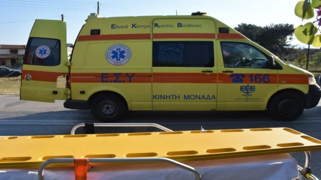 Τραγωδία στην Ημαθία: Νεκρός ηλικιωμένος που καρφώθηκε στα κάγκελα της περίφραξης του σπιτιού του