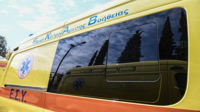 Τραγωδία στην Ελευσίνα: 18χρονος «καρφώθηκε» με το αυτοκίνητό του σε κολώνα