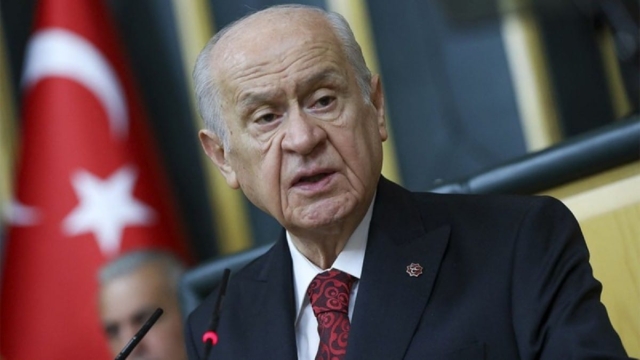 Εθνικιστικό παραλήρημα από τον Μπαχτσελί: «Θυμηθείτε όσους ρίχτηκαν στη θάλασσα στη Σμύρνη…»