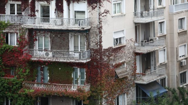Έρχονται τρία προγράμματα «Εξοικονομώ» το φθινόπωρο: Γιατί η ενεργειακή αναβάθμιση του σπιτιού συμφέρει