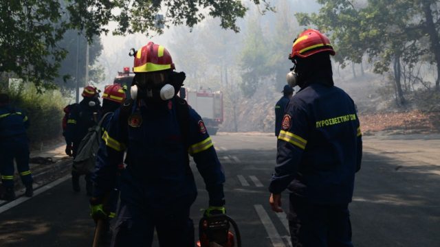 Φωτιές στην Αττική: Η Τουρκία προσφέρει βοήθεια στην Ελλάδα (video)