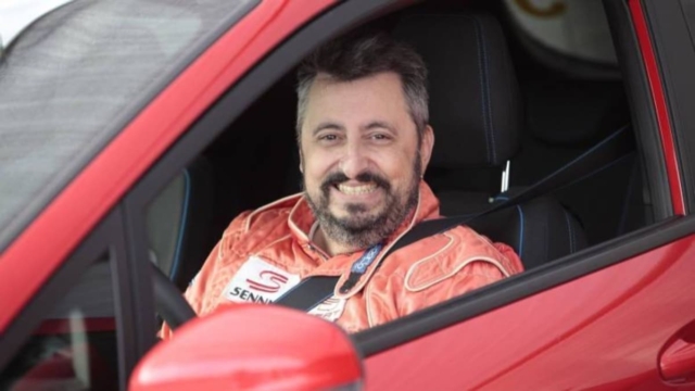 Θρήνος για τον δημοσιογράφο Γιώργο Βαρίνο: Πέθανε δύο μέρες πριν από τα γενέθλιά του
