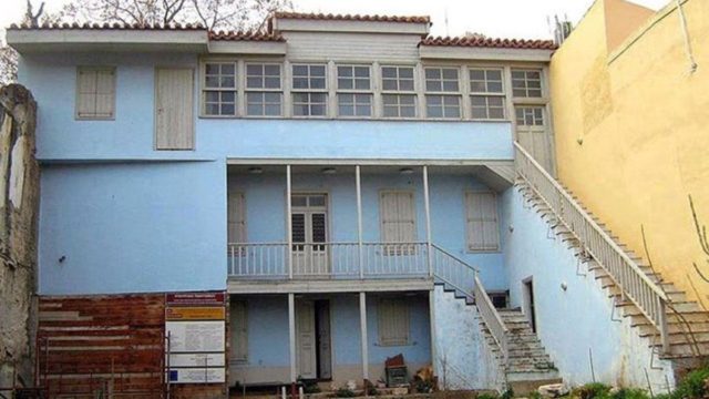 «Η δε γυνή να φοβήται τον άντρα»: Γιατί το σπίτι του «Αντωνάκη» και της «Ελενίτσας» στην Πλάκα δεν πουλήθηκε μέχρι σήμερα