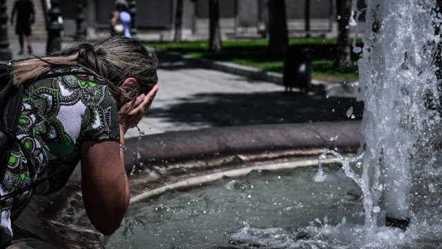 «Έβρασε» ο τόπος: Ξεπέρασε τους 41 βαθμούς η θερμοκρασία – Τι λένε οι μετεωρολόγοι για τις επόμενες μέρες