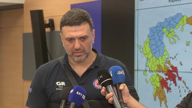 Βασίλης Κικίλιας: «Αντιδράσαμε άμεσα μετά το ξέσπασμα της φωτιάς – Δίνουμε μεγάλη μάχη σε Γραμματικό και Καλλιτεχνούπολη»
