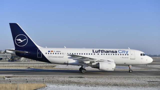 Lufthansa: Υποθέσεις για περικοπή του 40% των πτήσεων για μικρές και μεσαίες αποστάσεις