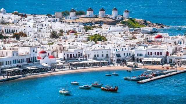 Ανατροπή στην υπόθεση βιασμού της τουρίστριας στη Μύκονο: Τα βίντεο δείχνουν συναίνεση συνεύρεσης με τους Πακιστανούς
