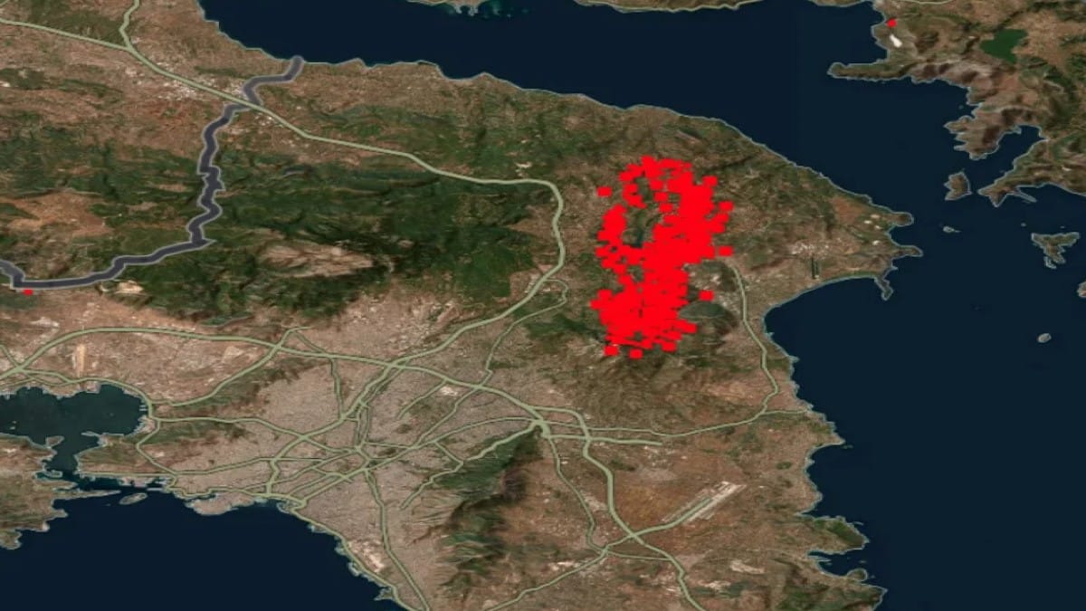 Μεγάλη φωτιά στην Αττική: Σοκάρει ο χάρτης της NASA με το πύρινο μέτωπο 30 χιλιομέτρων