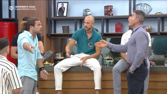 Παραλίγο να έρθουν στα χέρια στο Power of Love μπροστά στην Καραβάτου: «Άντε ρε καραγκιόζη» – «Νομίζεις ότι είμαι βλάκας;» (videos)