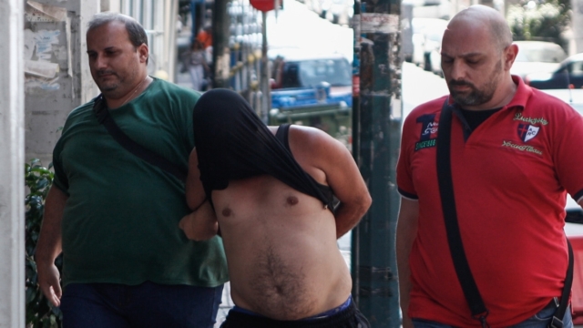 «Πάσχω από σχιζοφρένεια και διπολική διαταραχή» – Η απολογία του 35χρονου που αποπειράθηκε να βιάσει την 20χρονη στη Σαλαμίνα
