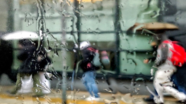 Καιρός σήμερα (27/8): Ηλιοφάνεια το κύριο χαρακτηριστικό – Έρχονται βροχές και αστάθεια από την Τετάρτη