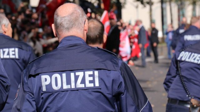 Αποτροπιασμός: 22χρονη φέρεται να έθαψε σε χωράφι το νεογέννητο παιδί της