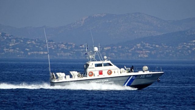 Τραγωδία στον Άλιμο: Νεκρός ο 16χρονος που είχε πάει για μπάνιο και εξαφανίστηκε (video)