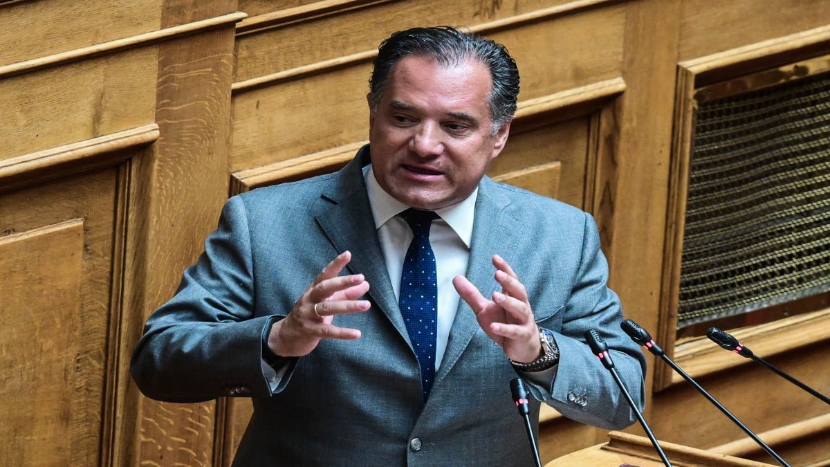 Αποθέωση Άδωνι για την ανάρτηση Μωραΐτη για τον ΣΥΡΙΖΑ: Συμφωνεί για «δολοπλόκο Τσίπρα», «νεάντερταλ» και «βόθρο»