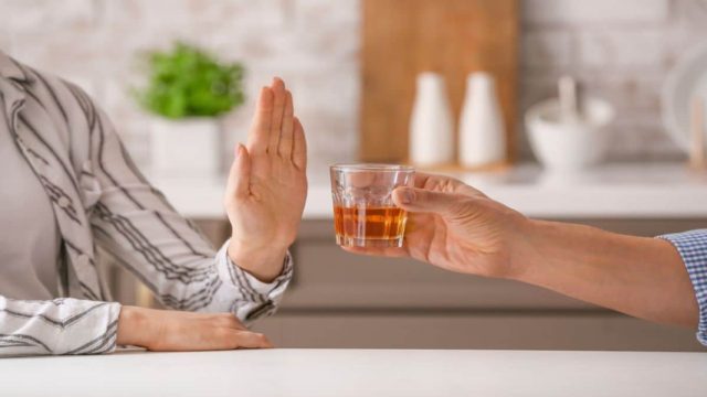 Πώς το αλκοόλ αυξάνει την πιθανότητα εμφάνισης καρκίνου