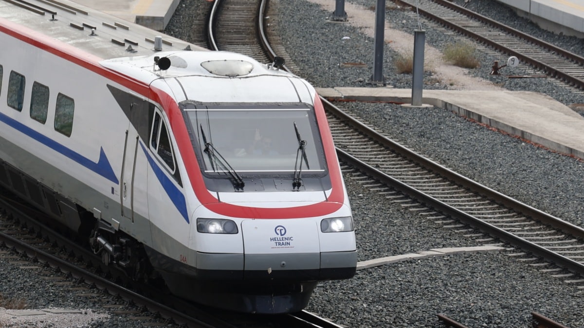 24ωρη πανελλαδική απεργία σήμερα (26/9) στα τρένα – Ποια δρομολόγια θα εκτελούνται και ποια όχι