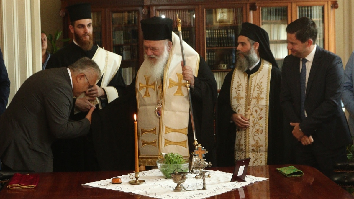 Ο αρχιεπίσκοπος Ιερώνυμος τέλεσε αγιασμό στο Πανεπιστήμιο Αθηνών για την έναρξη της νέας ακαδημαϊκής χρονιάς
