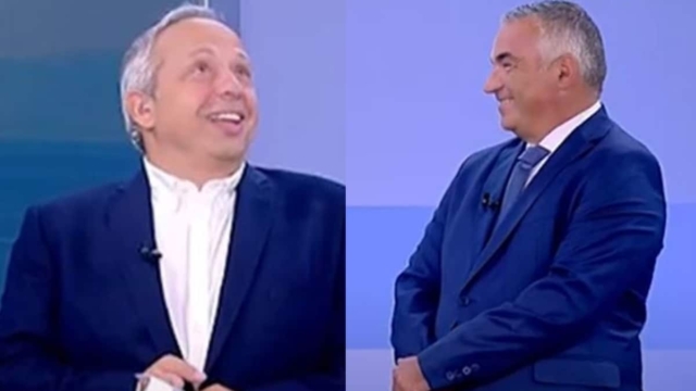 Επικός διάλογος στον αέρα του ΣΚΑΪ: «Στείλτε ό,τι κατεβάσει η κούτρα και η… ντσούνα σας – Δείχνει τις πατουσίτσες του στο OnlyFans»
