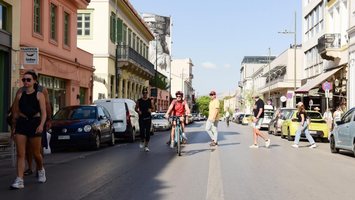 Μια άλλη Αθήνα: Μεγάλη γιορτή στην καρδιά της πόλης – Μόνο για πεζούς και δράσεις οι δρόμοι (video-photos)