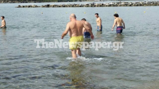 Το μήνυμα του Αχιλλέα Μπέου με το μακροβούτι στον Παγασητικό – Δείτε photos και video